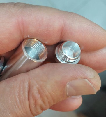 Снимка 4 за Метален Контейнер с Дозатор