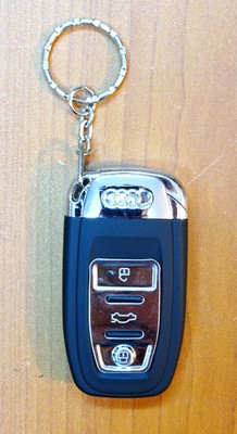 Снимка 1 за Запалка с Фенерче AUDI
